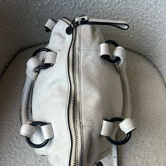 Mimco leather turn-lock bag white - Picture 4 of 10